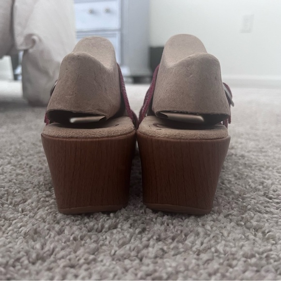 Dansko Sophie Red Double Strap Snake Platform Slip on Sandal Women SZ 37 - Picture 9 of 9